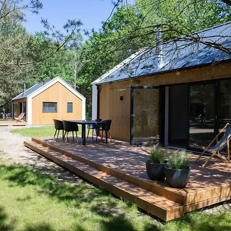 Slowinski Zakatek וילה סמולג'ינסקי לאס